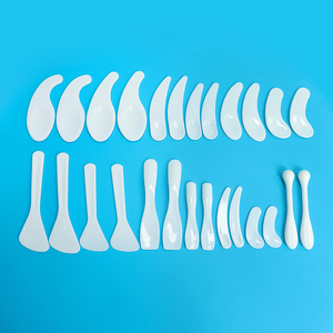 Vente en gros d'usine : mini-spatules cosmétiques jetables, spatules à masque multicolores, spatules à cire en plastique, cuillères à masque échantillon. - Product Image 2