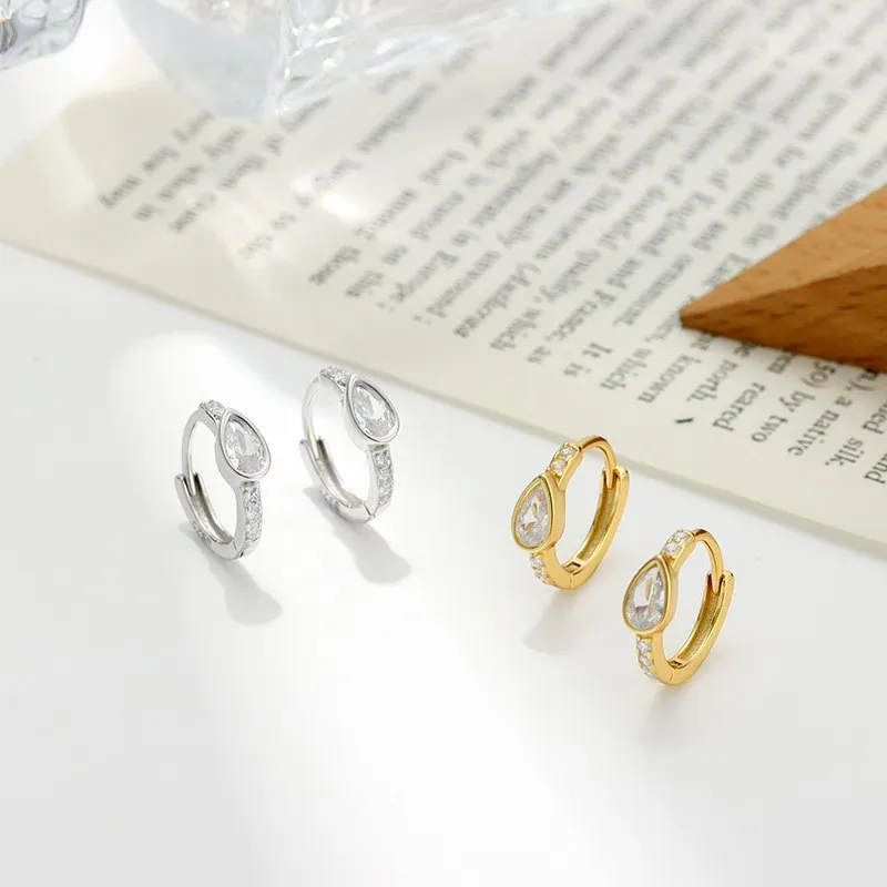 Fabrikdirektverkauf Großhandel individueller Versorgungsfall Mode-Schmuck 18k Gold vergoldet Edelstahl-Ohrringe für Mädchen und Frauen