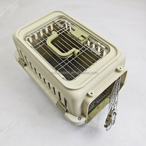 Caisse de transport pour animaux de compagnie en plastique respirant avec boucle à pression classique, approuvée <span class=keywords><strong>IATA</strong></span> pour les voyages en voiture et destinée aux grossistes en animalerie - Product Image 3