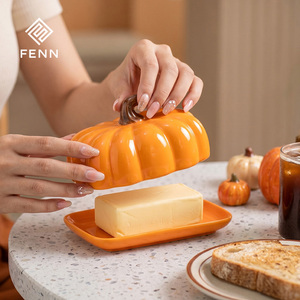 FENN Plat à beurre en céramique en forme de citrouille avec couvercle, plateau festonné, pot à beurre, décoration de cuisine automne/hiver, <span class=keywords><strong>vaisselle</strong></span> de Thanksgiving - Product Image 3