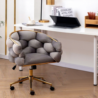 Chaise de salon confortable et tendance, style luxe léger, chaise moderne en velours avec dossier pour la maison