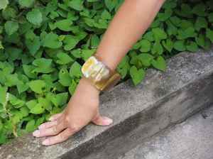 Brazaletes Artesanales de Cuerno de Búfalo, Joyería Única y Natural para Mujer, Accesorios de Moda y Culturales - Product Image 2