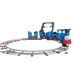 Mini train électrique d'intérieur et extérieur Thomas en acier galvanisé en vente - Product Image 1