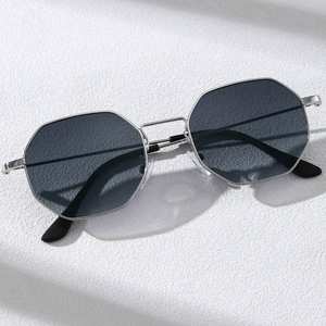 Lunettes de soleil polygonales en métal avec logo personnalisé, monture petite, verres dégradés rétro, protection UV400, pour hommes et femmes - Product Image 3