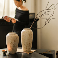 Luxuriöse Handgefertigte Keramikvase im Vintage Chinesischen Wabi-Sabi Stil für Hydroponische Blumenarrangements im Wohnzimmer und TV-Schrank