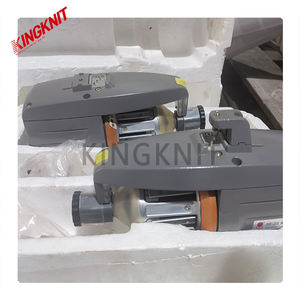 Máquinas de Tejer Calcetines Todo en Uno de 3 3/4 Pulgadas de Diámetro, Modelo Italiano con Dispositivo de Tejido de Puntera - Product Image 6