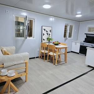 Maisons conteneurs personnalisées de style ferme HuiSheng avec panneaux sandwich pour une utilisation rapide en bureau et en résidence - Product Image 6