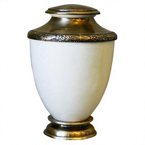 Urne funéraire avec motif de fleurs en relief Urne funéraire de couleur blanche et or pour cendres humaines Urne en laiton-Convient pour cimetière - Product Image 1