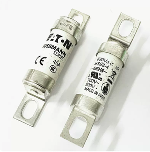 नई और मूल सिरेमिक फ्यूज BS88:4 25ET 25A 32ET 32a 35ET 35A 56ET 56a 63ET 63A 80ET 80A 690V देरी धीमी पिघलने फ्यूज - Product Image 1