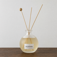 Diffuseur de parfum d'ambiance de luxe 250 ml en verre rond avec logo personnalisé – Bouteille décorative haut de gamme pour la maison