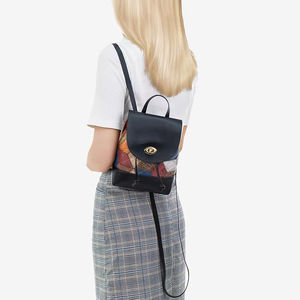 Sac à dos pour femme de style vintage confortable et élégant, personnalisé en matériau PU - Product Image 5