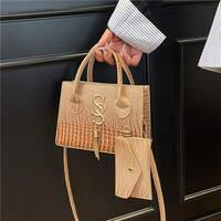 Sac bandoulière tendance minimaliste pour femme, nouvelle collection été 2025, élégant, unique, décontracté, avec fermeture éclair, en PU
