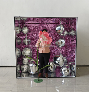 Décoration d'événements de fête de mariage fond de cabine de photo de miroir boîte argentée de cabine de photo de magazine avec le <span class=keywords><strong>ballon</strong></span> - Product Image 2