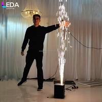 LEDA Best-seller Machine réutilisable pour feux d'artifice DMX avec fontaine à étincelles froides pour scène de fête de mariage