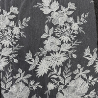 Tissu en dentelle de tulle brodé de sequins floraux blancs GCW-QUV100316 pour studio de couture de créateurs