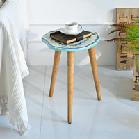 Mesa Auxiliar Pequeña de Madera Maciza de Estilo Vintage INNOVA, Mesa de Centro Única de Tres Patas para Sala de Estar
