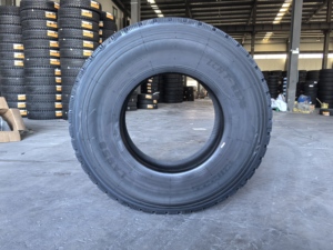 Neumático Radial para Camión LCH T-REX 13R22.5 Nuevo, Sin Cámara, de Repuesto - Product Image 3