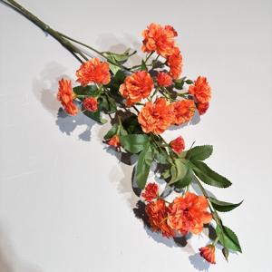 Rosas de franela 3D Flores de seda artificiales con tallos largos Ramos de rosas de imitación para decoración del hogar Jardín para graduación de Navidad - Product Image 2