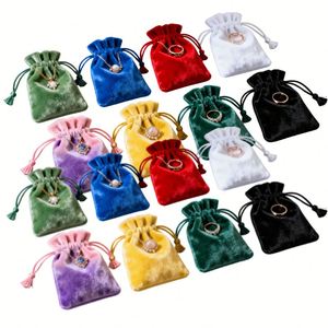 Pochette en velours de luxe avec logo en feuille d'or - Grande taille pour bijoux/accessoires, vente en gros - Product Image 1