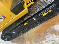Excavatrice Caterpillar 305.5 d'occasion, 5600 kg, avec godet standard et lame de bouteur