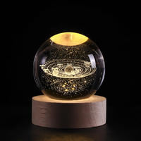 Honor of Crystal Gravure laser 3D Boule de cristal unique ambiante du système solaire galactique avec base LED en bois