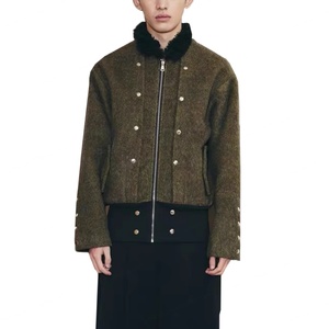 Abrigo de lana mezclada al por mayor con cuello de piel y diseño decorativo con botones, chaqueta holgada con cremallera para hombre - Product Image 2