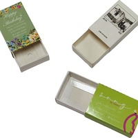 Allumettes longues en bois personnalisées dans une boîte avec des caractéristiques de sécurité personnalisées et un logo imprimé pour les bougies