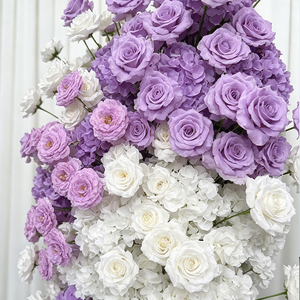 ชุดดอกไม้ประดิษฐ์แบบเสา สีชมพู เขียว แดงเบอร์กันดี ทำจากผ้าไหมเทียม ทันสมัย ทำด้วยมือ ใช้งานได้นาน รีไซเคิลได้ เป็นมิตรกับสิ่งแวดล้อม เหมาะสำหรับงานแต่งงาน - Product Image 1