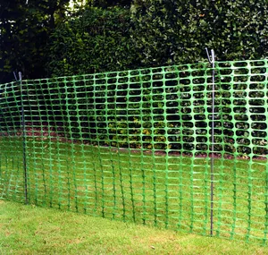 Çiftlik bahçesi için 1x50M dayanıklı hafif hava koşullarına dayanıklı plastik güvenlik İnşaat bariyeri ağları