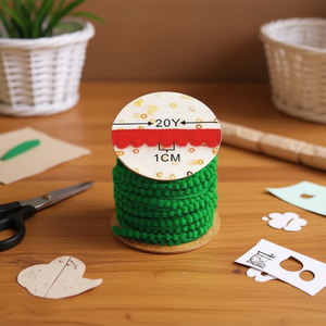 Nastro Decorativo Pom-Pom Verde, Larghezza 1 cm, 20 Iarde, Forniture per Artigianato - Product Image 2