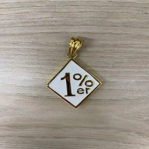 จี้สร้อยคอรูปโลโก้ 1%er ประดับเพชร 1%  ทำจากสแตนเลสเคลือบเงา  ทอง 18K  สำหรับนักขี่มอเตอร์ไซค์  งานสั่งทำพิเศษ - Product Image 2