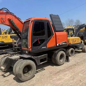 Excavatrice sur pneus hydraulique d'occasion Doosan 150 DX150 DX150W DX150W-9C 15 tonnes à vendre, faible nombre d'heures, prix abordable - Product Image 1