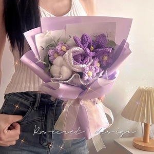 Elegante Bouquet di Rose e Tulipani Annodati a Mano con Fiori in Filato, <span class=keywords><strong>Regalo</strong></span> Transfrontaliero per San Valentino e <span class=keywords><strong>Compleanno</strong></span> della <span class=keywords><strong>Fidanzata</strong></span> - Product Image 2