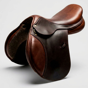 Silla de Montar Inglesa de Cuero Premium - Cómoda y Duradera, Tamaños Personalizables para Salto y Carreras de Caballos - Product Image 1