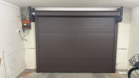Puerta de Garaje Enrollable de Aluminio con Aislamiento Térmico Automático, Diseño Contemporáneo Minimalista con Lamas Planas, Motor Silencioso, Puerta para Villa