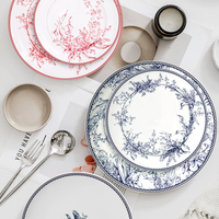 Service de table de luxe en porcelaine fine, motif muguet vert, assiettes à steak, bols à soupe, tasses et soucoupes pour décoration de mariage