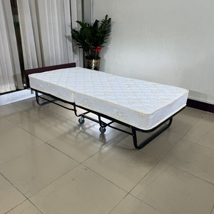 Cómoda <span class=keywords><strong>cama</strong></span> vertical plegable <span class=keywords><strong>cama</strong></span> plegable con colchón de esponja de <span class=keywords><strong>90</strong></span> mm para Hotel - Product Image 5