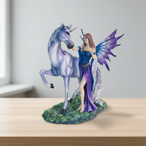 Estatua de Resina Decorativa para el Hogar de una Hada y un Unicornio - Product Image 2