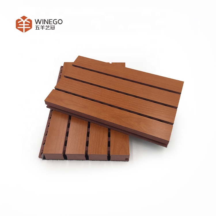 Prix usine En Gros Résistant au Feu Mur Mdf Rainuré Acoustique Panneaux D'art Panneau Diviseur De Pièce En Bois Pour Auditorium
