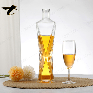 Bouteille de tequila ou de brandy en verre givré personnalisée de 700 ml/750 ml avec bouchon, logo personnalisé, vide - Product Image 1