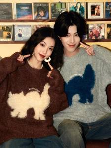 Pulls chauds en fausse fourrure de vison pour couple, col rond rétro, style décontracté, jacquard, tricot simple et ample pour l'automne et l'hiver - Product Image 4