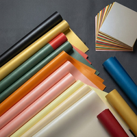 Papier nacré de luxe en gros 120-350 g/m² Carton perlé scintillant pour emballage de coffrets cadeaux cosmétiques haut de gamme et sacs de shopping