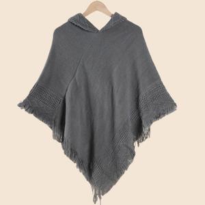 Nouvelle Cape et Châle Tricotés à Capuche pour Femme Automne Hiver, Motif Feuille Argyle Rétro Ethnique, Coupe Ample Couleur Unie avec Pompons, Chaud et Tendance - Product Image 1