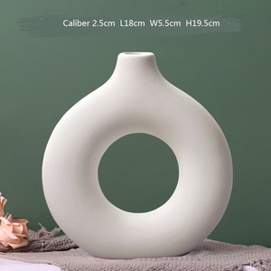 Jarrón de Cerámica de Diseño Nórdico, Creativo, Blanco, Liso, Estilo Artesanal, Decoración Moderna para el Hogar con Estilo Hidropónico, Estilo Decorativo - Product Image 3