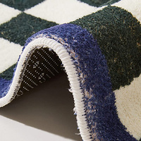 Tapis de sol échiquier personnalisé tapis de chambre à coucher tapis d'entrée en fausse fourrure de mouton tapis moelleux à carreaux noir et blanc tapis de porte