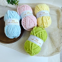 Fil chenille pour tricot à la main, vente en gros d'usine, 100% polyester, fil fantaisie super doux, fil chenille épais pour tricot à la main