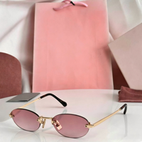 Lunettes de soleil carrées UV400, coupe précise, sophistiquées, polyvalentes, style streetwear, unisexe, monture intégrale, verres dégradés, tendance or orange