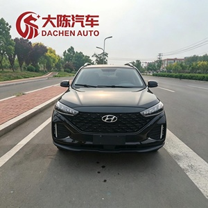 Auto Usata Hyundai Ix35 Bianca 2.0L con Sedili in Pelle, CarPlay, Accesso Senza Chiave, Avviamento con Un Solo Tasto, Monitoraggio Pressione Pneumatici, Assistenza Salita - Product Image 1