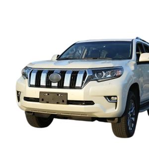 Garniture de couvercle d'insertion de calandre centrale avant chromée ABS pour <span class=keywords><strong>Toyota</strong></span> Land Cruiser Prado FJ150 2018 couvercle de calandre avant - Product Image 1