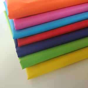 300 T 100% <span class=keywords><strong>taffetas</strong></span> de polyester avec imperméable à l'eau, PA revêtement PU, <span class=keywords><strong>utilisation</strong></span> pour le vêtement de mode coquille - Product Image 3